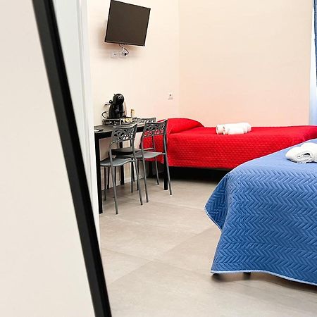 Al 115 Rooms 칼리아리 외부 사진