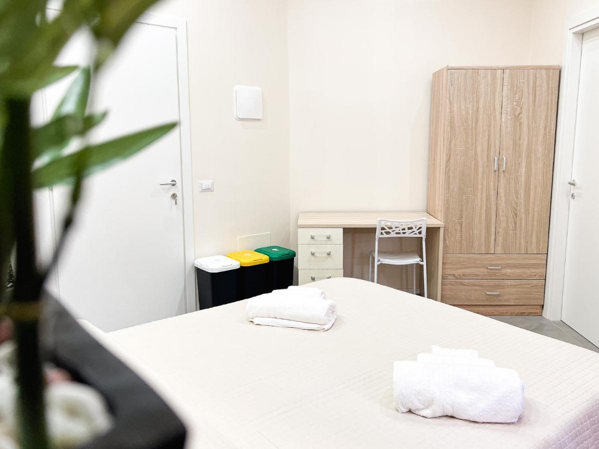 Al 115 Rooms 칼리아리 외부 사진