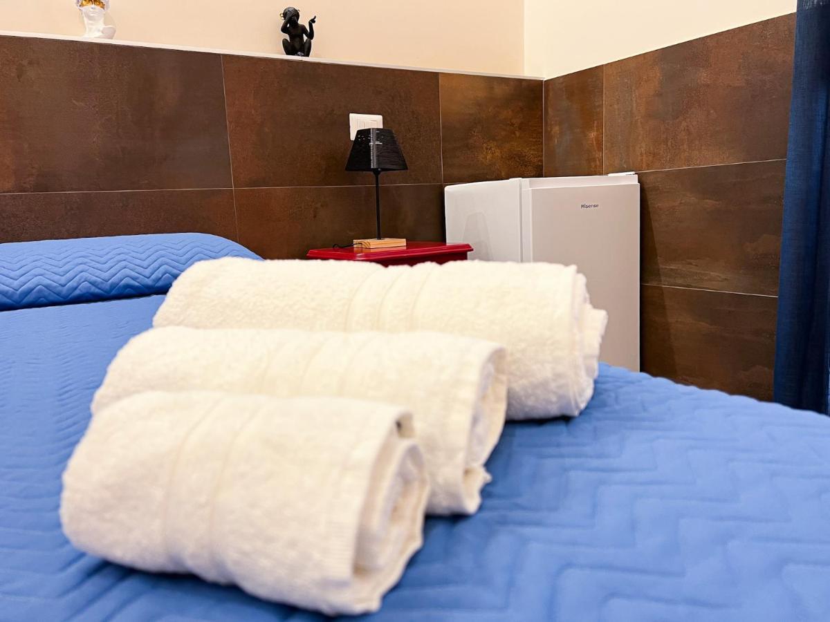 Al 115 Rooms 칼리아리 외부 사진