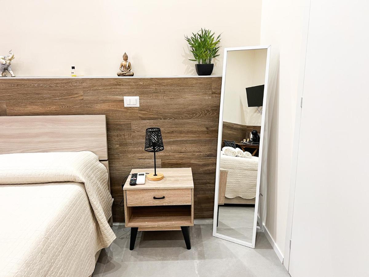 Al 115 Rooms 칼리아리 외부 사진
