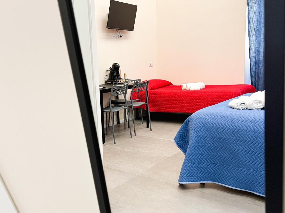 Al 115 Rooms 칼리아리 외부 사진